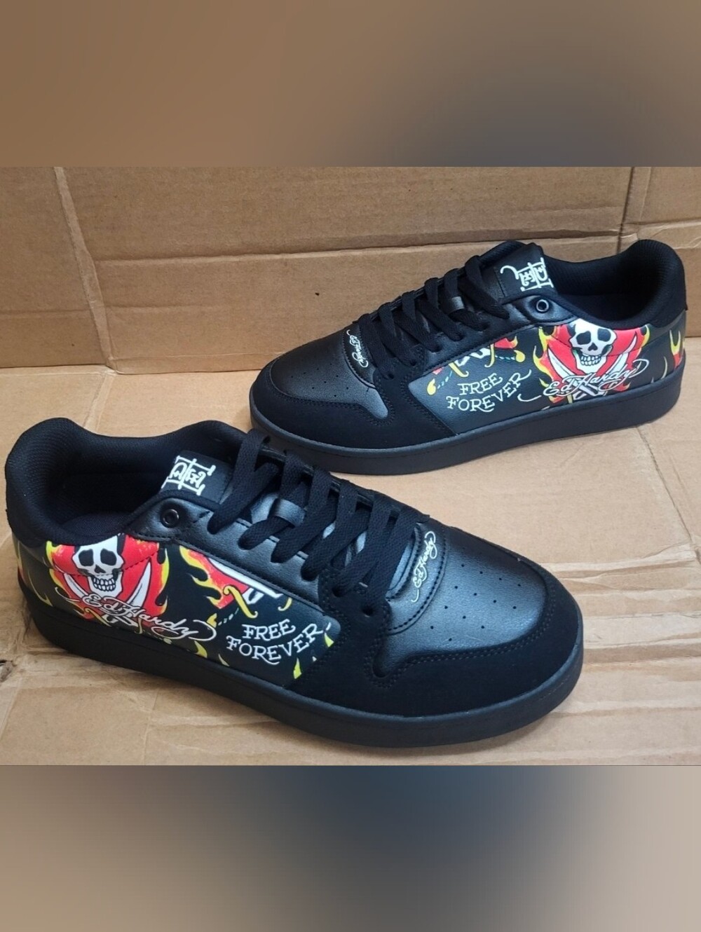 ED Hardy Skull Flame Tattoo Graphic Black Sneakers Men Size 12 NEW - Picture 3 of 12